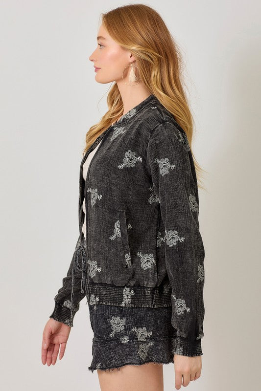Embroidered Jacket 2 colors