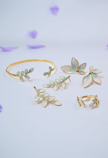 Hope Grows Bracelet in Mint, Supports Women Artisans