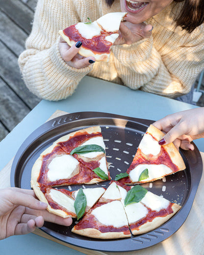 Metal pizza tray with easy grip - different sizes & shapes - asimetriA