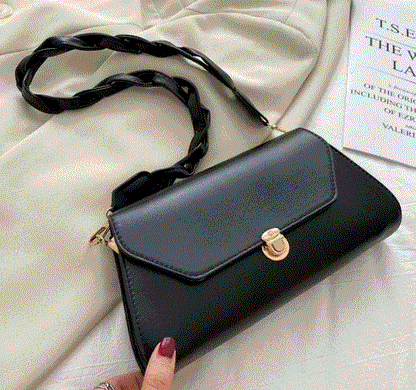 PB166 Black Twisted Strap Purse