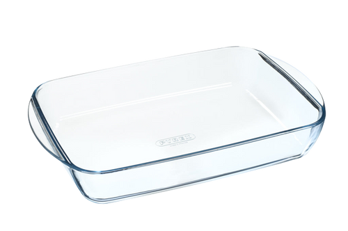 Rectangular glass oven dish specially designed for lasagne.