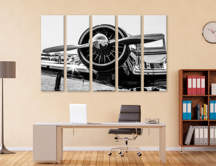 Retro Black And White Canvas Print #3826