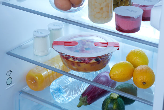 Round glass dish with steam valve lid - Cook & Heat