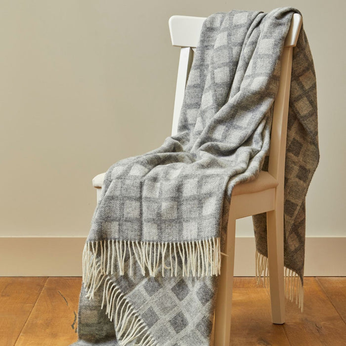 Tweedmill Manhattan Throw - Dove