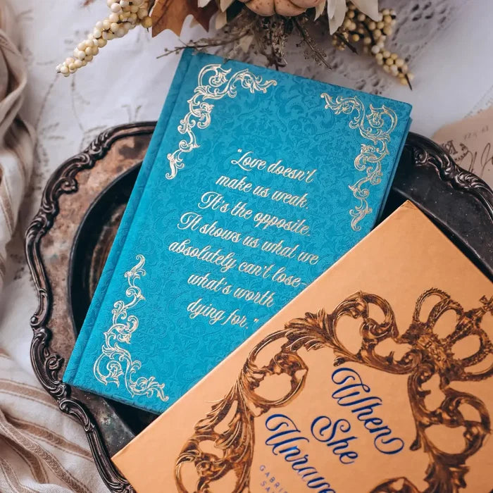 When She Unravels Exclusive Luxe Edition Book